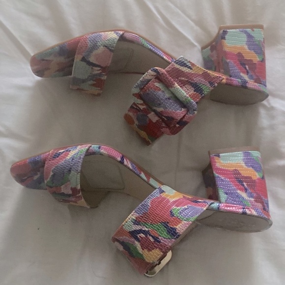 Alex Marie Sandals with Buckle. - Picture 4 of 8